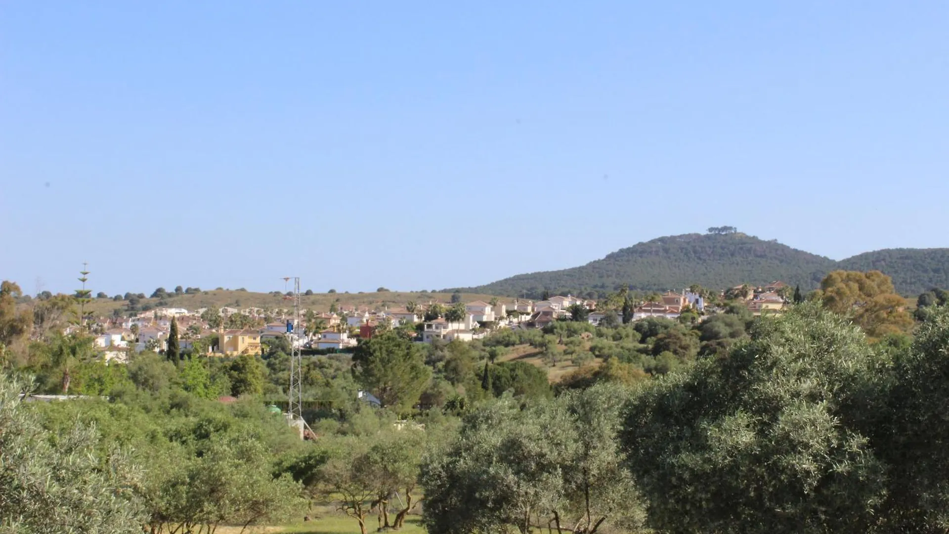 Casa De Campo En Coín 0*,  İspanya