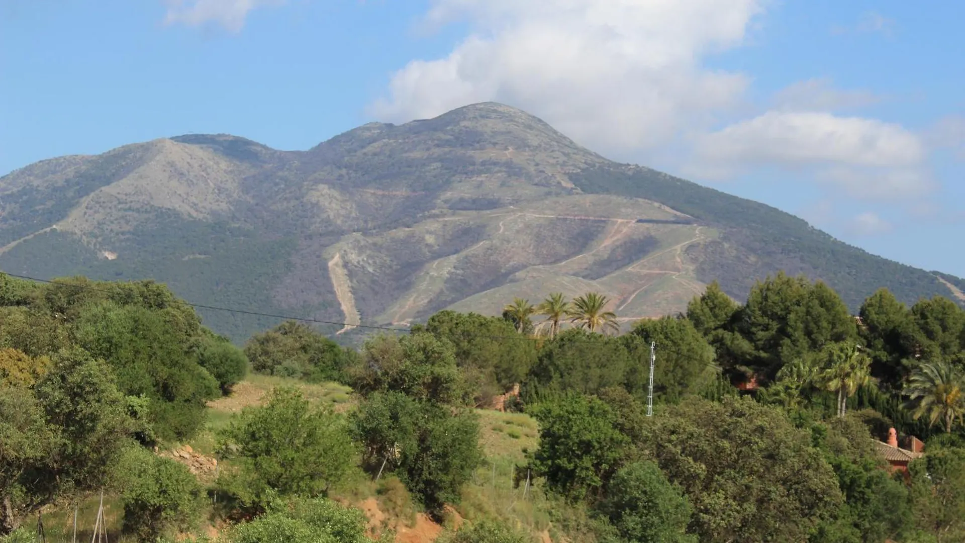 Casa De Campo En Coín 0*,  İspanya
